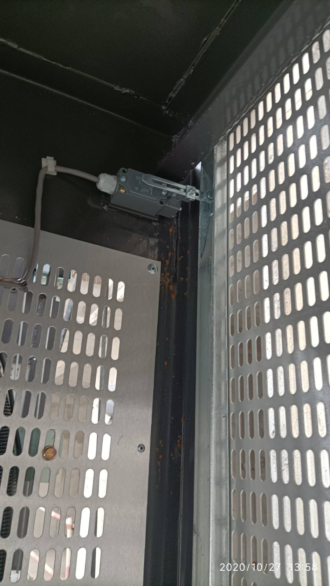 右内门.jpg