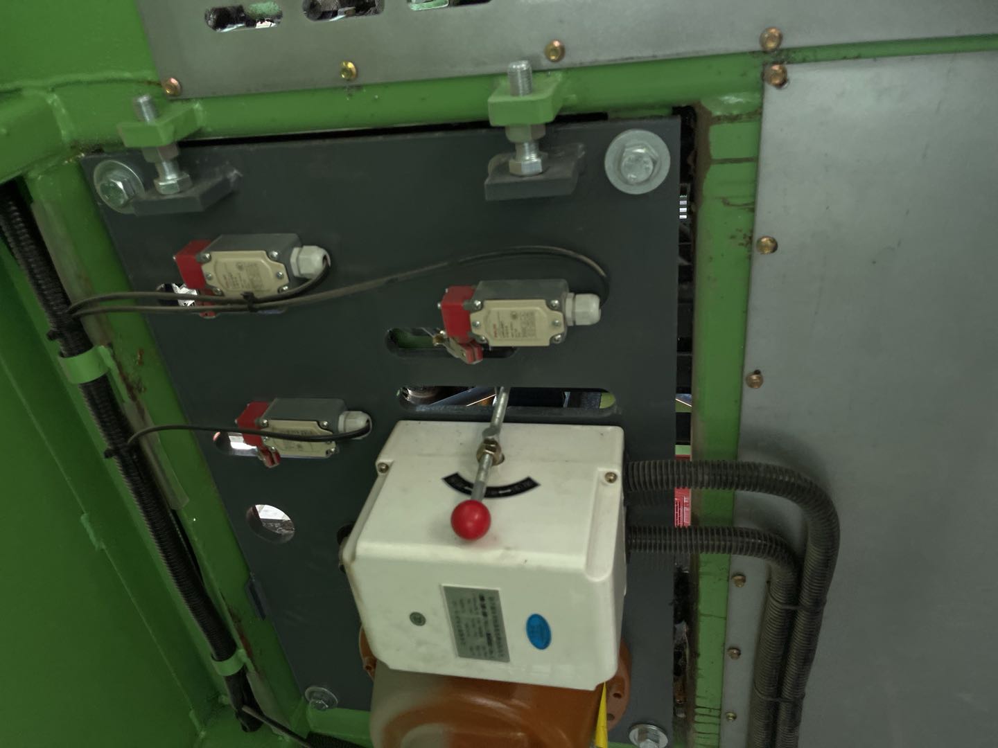 微信图片_20210429090112.jpg 微信图片_20210429090112.jpg