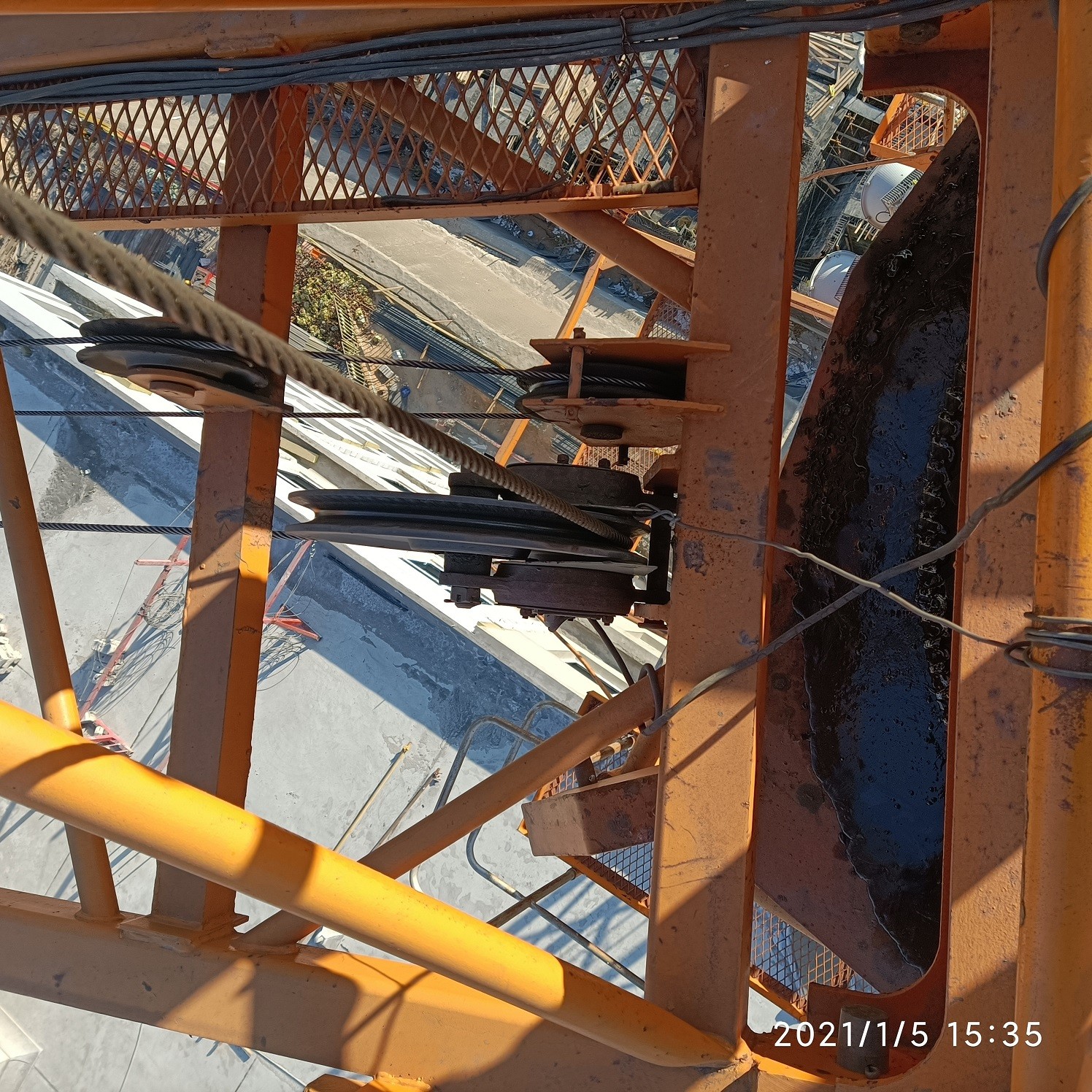 重量限位.jpg 重量限位.jpg