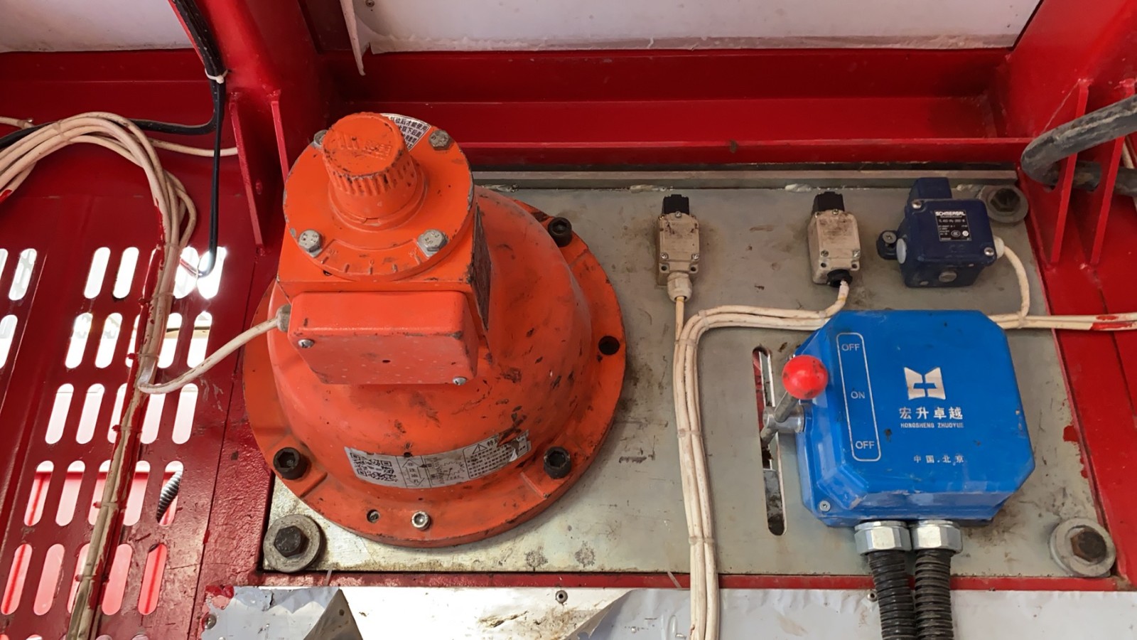 微信图片_20211102075818.jpg 微信图片_20211102075818.jpg