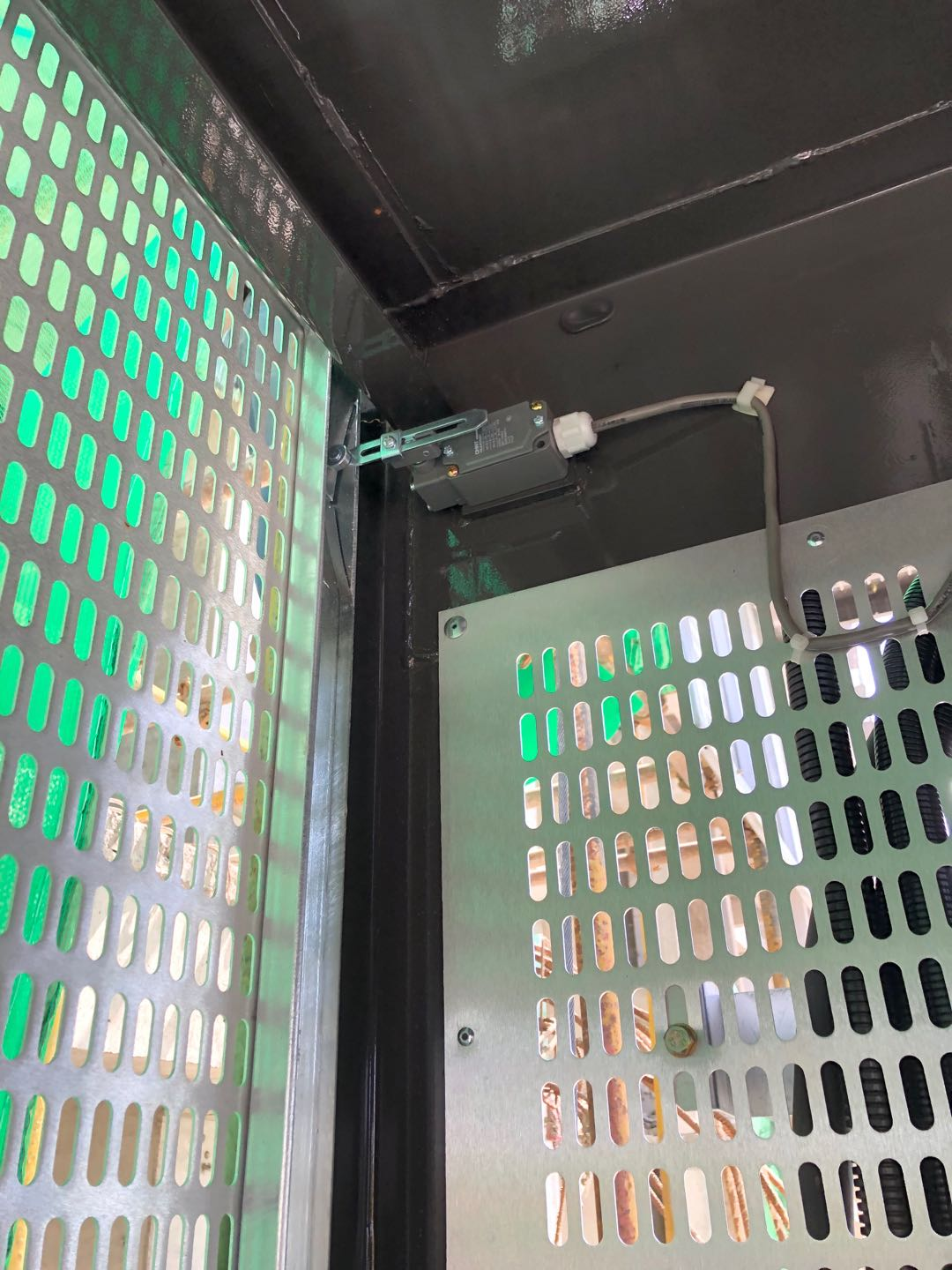 图片2.png 图片2.png