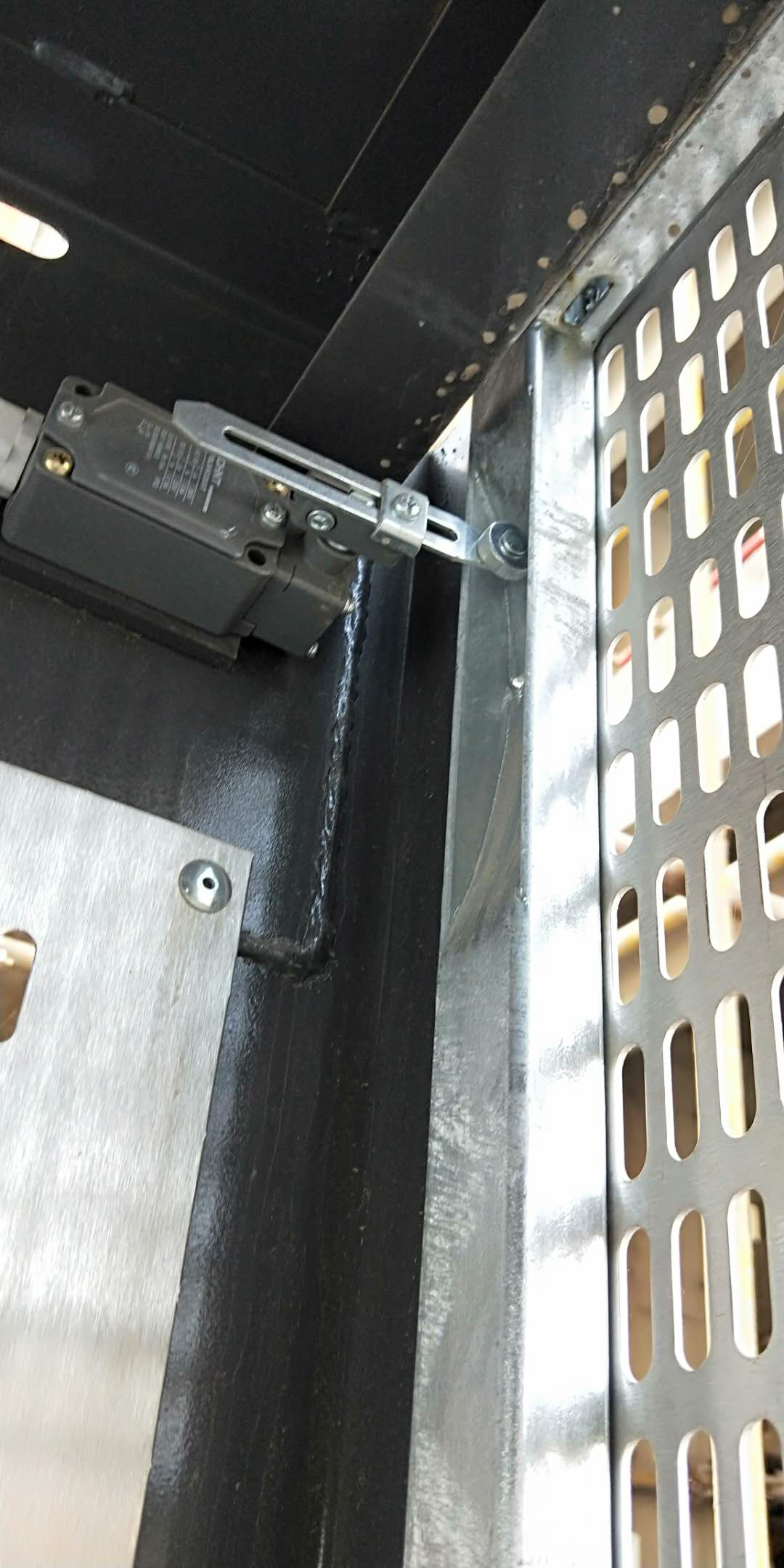 图片4.png 图片4.png