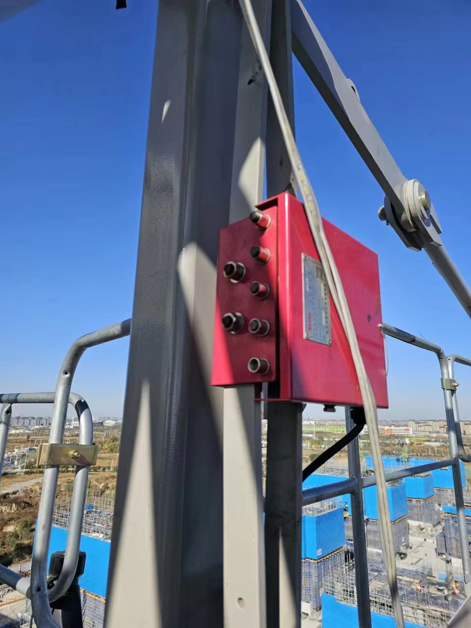 75d39d004011b4a72e094fd761fe384.jpg 75d39d004011b4a72e094fd761fe384.jpg